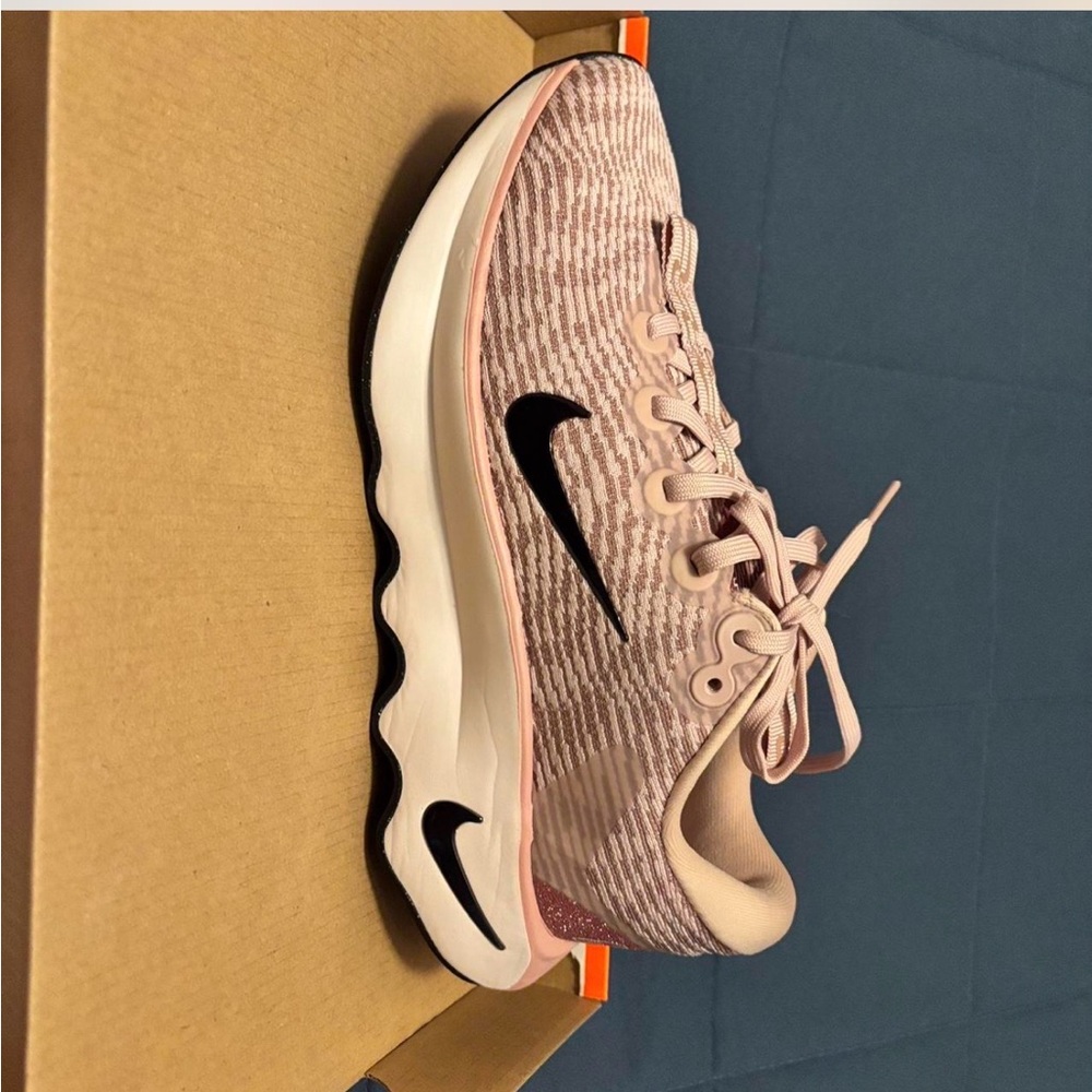Nike Women's Athletic Shoes in Pink and Black - Picture 2 of 2